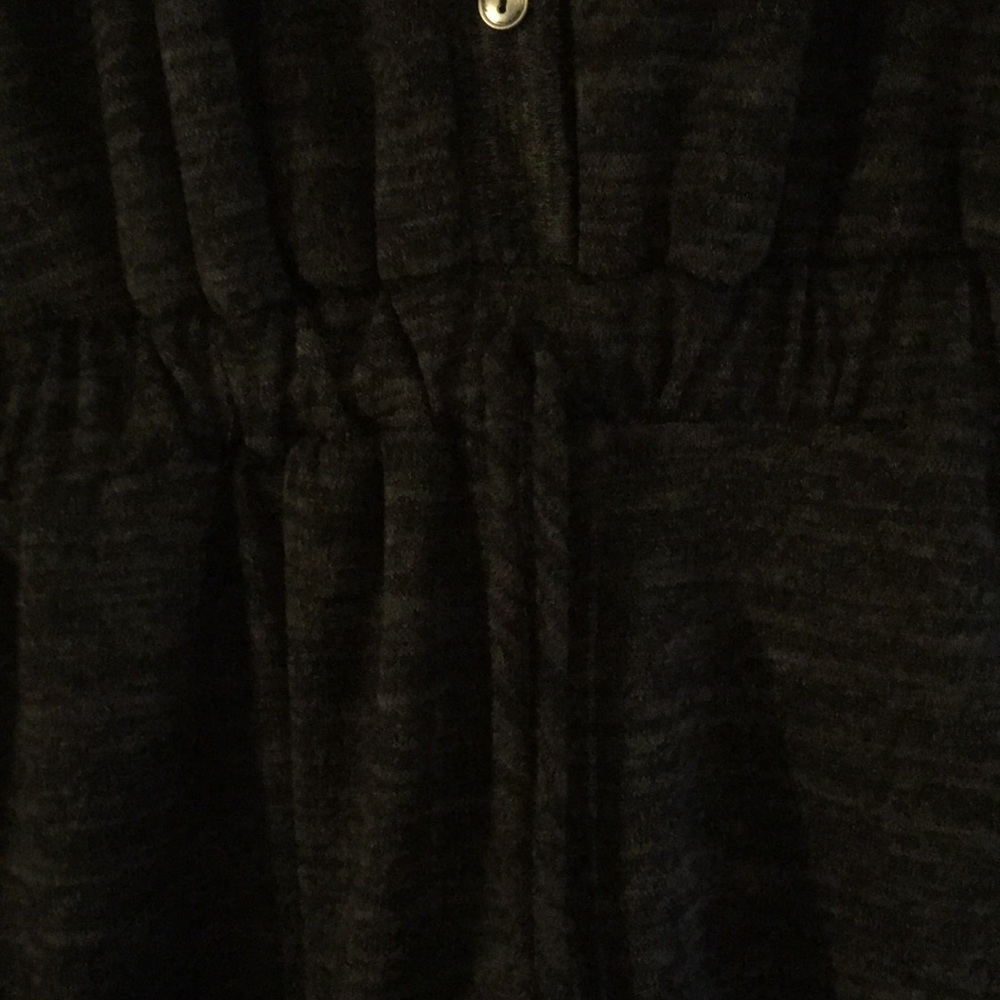 *SOLD*Absolutely adorable BLUE MINT HoodedRomper W/VNeck - Picture 6 of 8